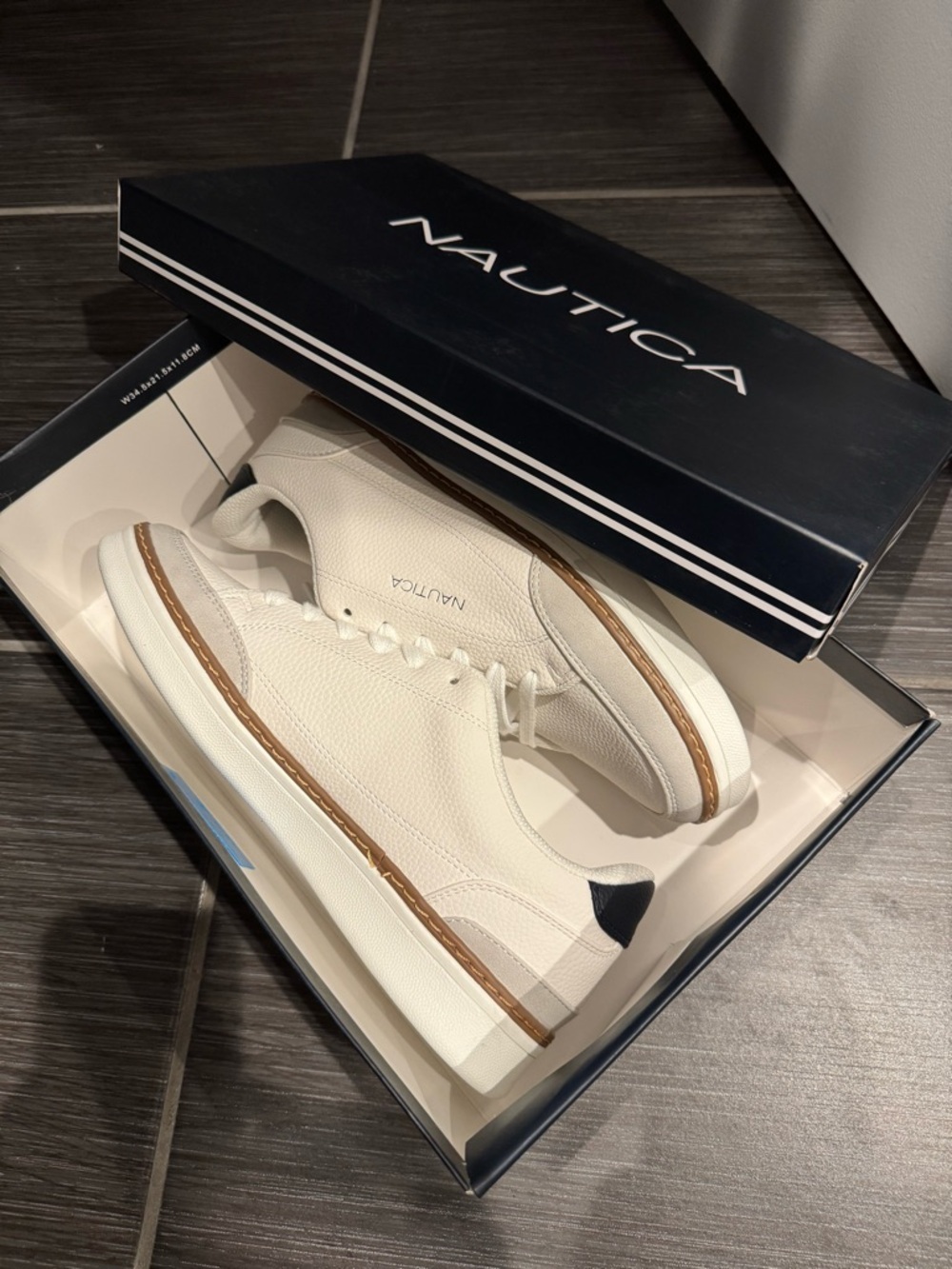 Nautica Men’s Cream/White Low-Top Leather Sneakers with Tan Trim